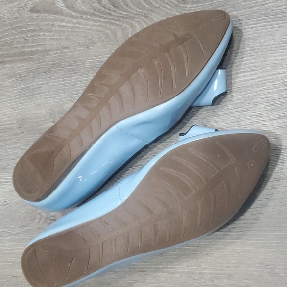 Blue flats - Picture 3 of 8